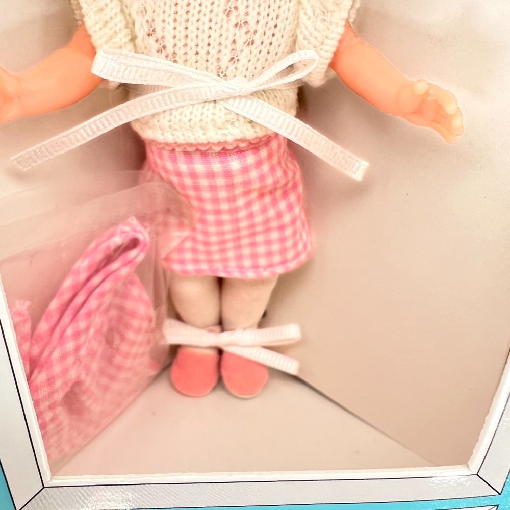 Madame Alexander Wendy Doll 5" Petite Playhouse Collection From 2001 MINT - Picture 5 of 11